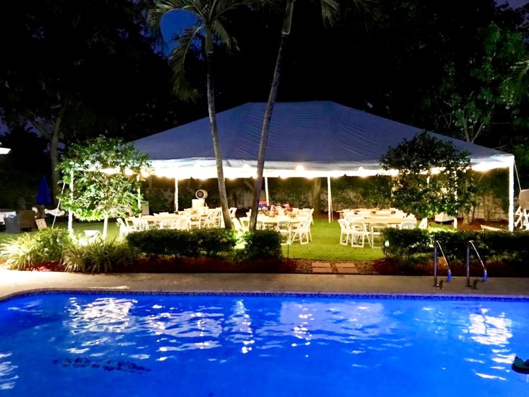 30 by 40 tent rental setup in South Florida